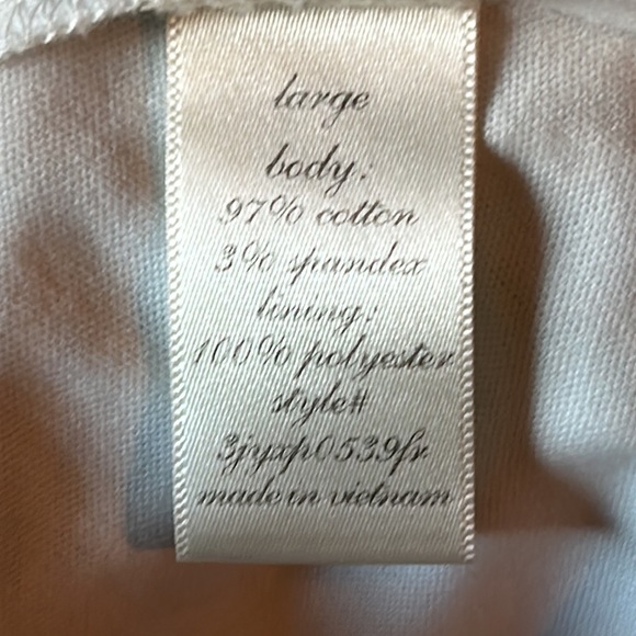 Alya floral dress PTP: 18 inches W: 15 inches L: 35 inches approximately - Picture 3 of 16